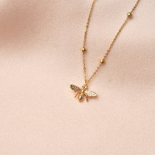 Bee pendant necklace