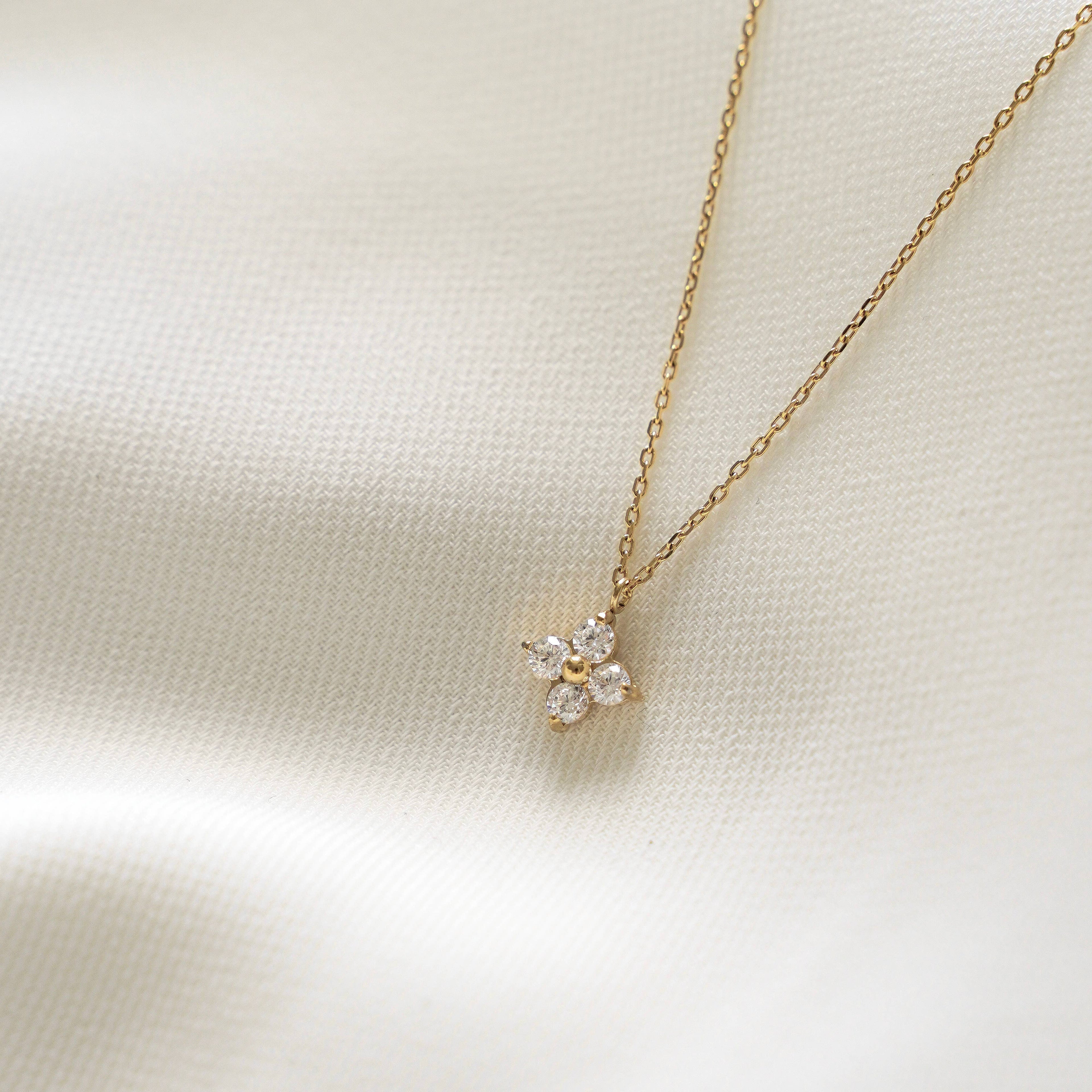 Star and zircons pendant necklace