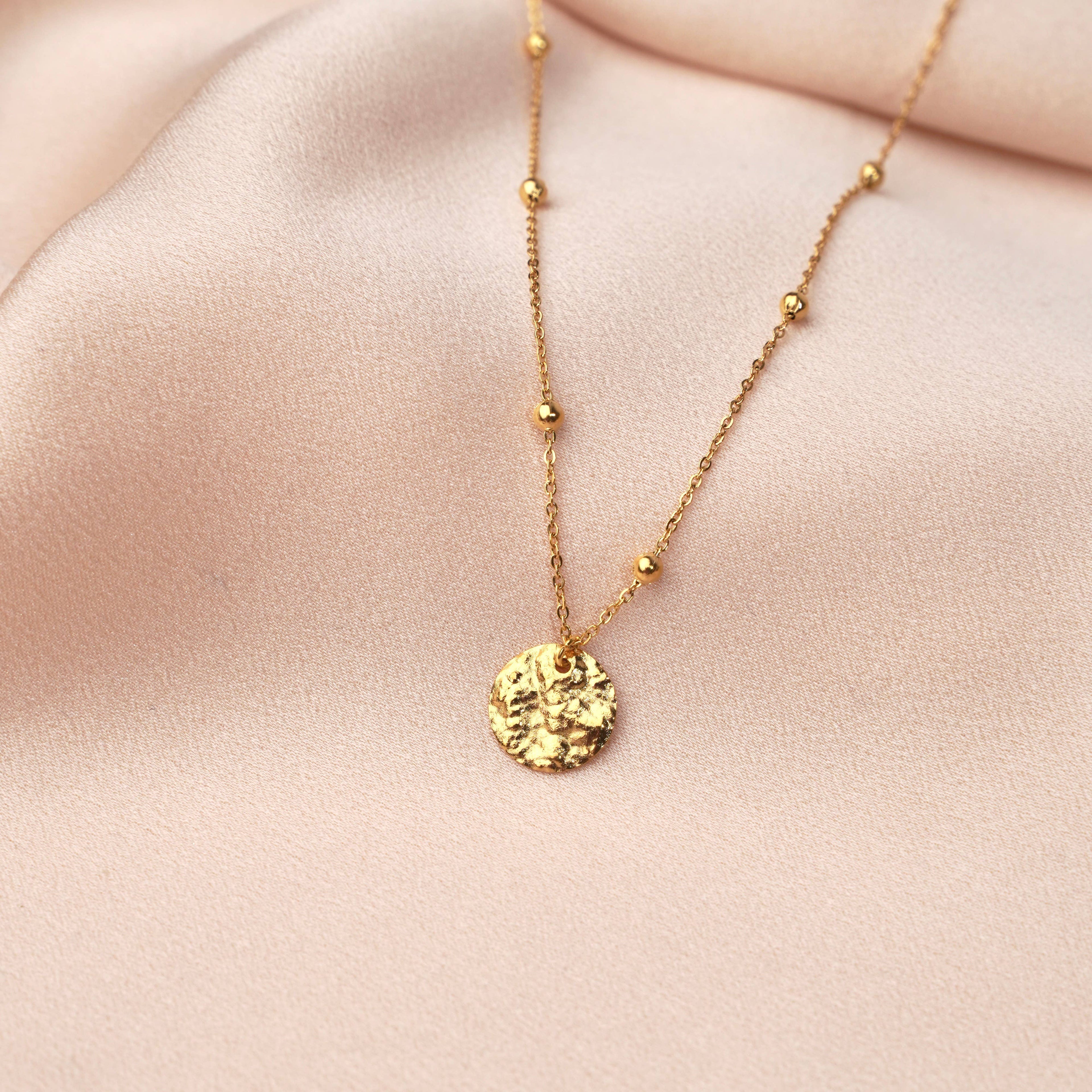 Round pendant necklace