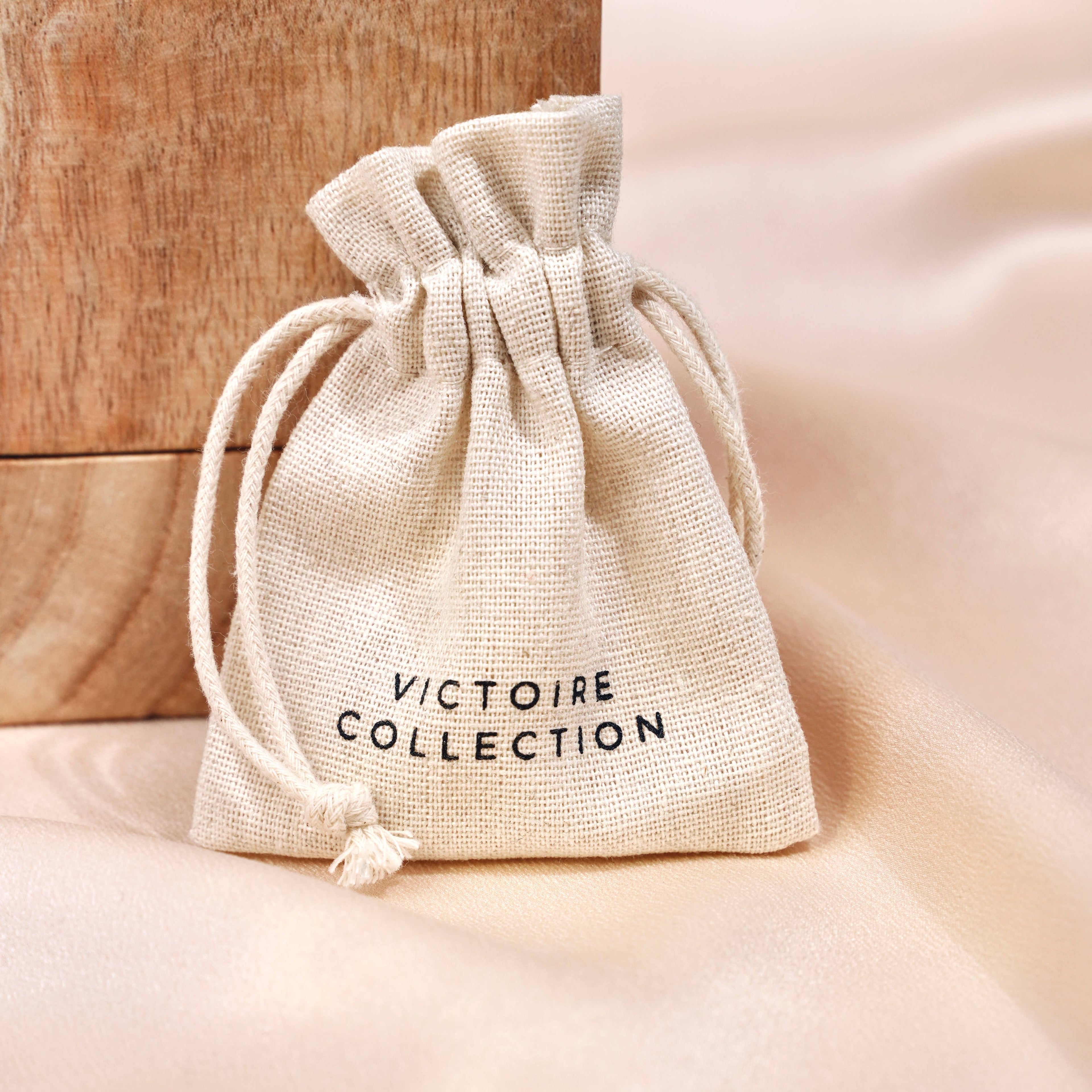 Gold plated bar earring