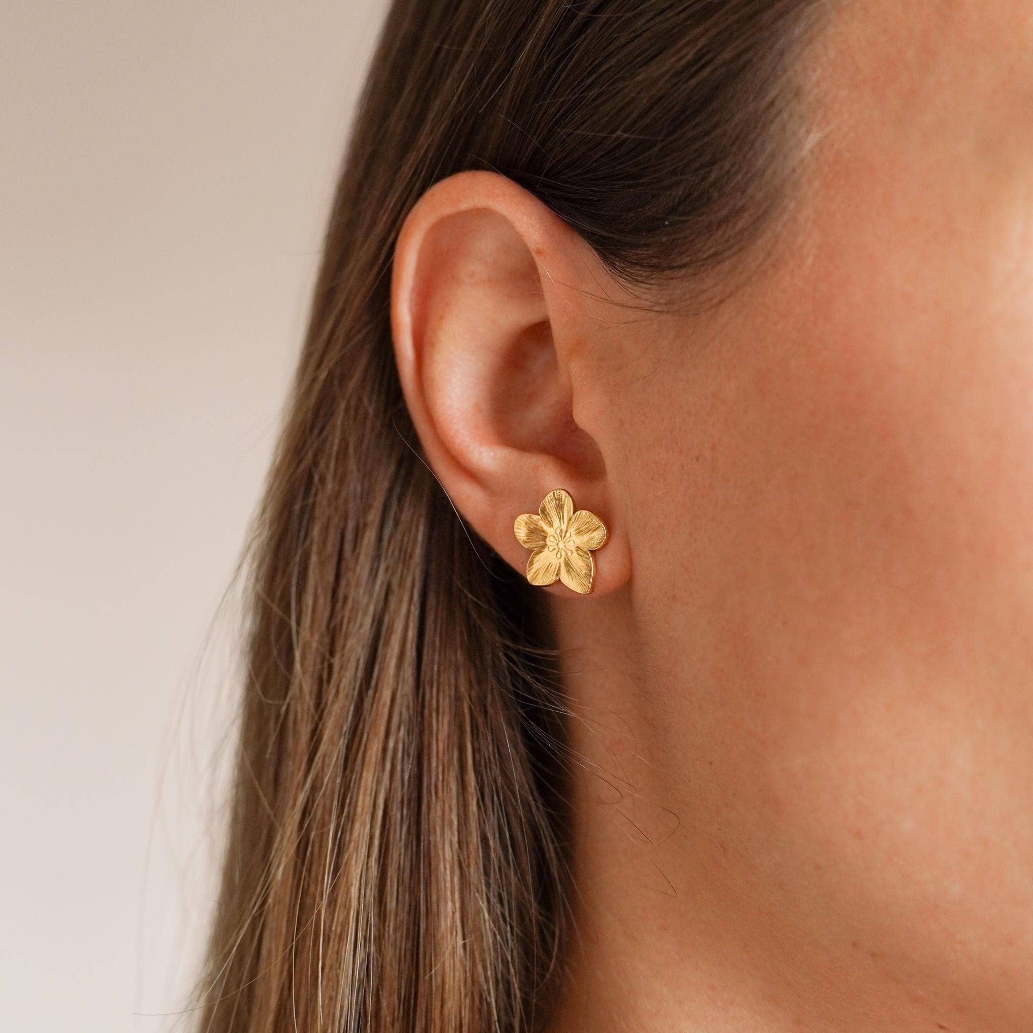 Flower earrings